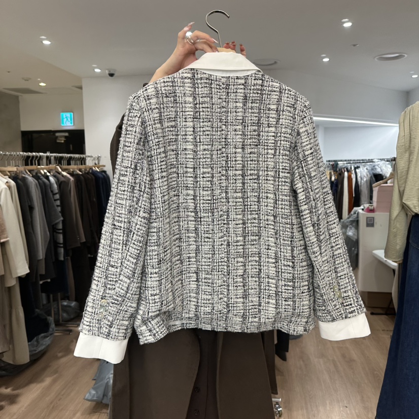 解码251026-0183 服装服饰批发的商业密码与市场机遇